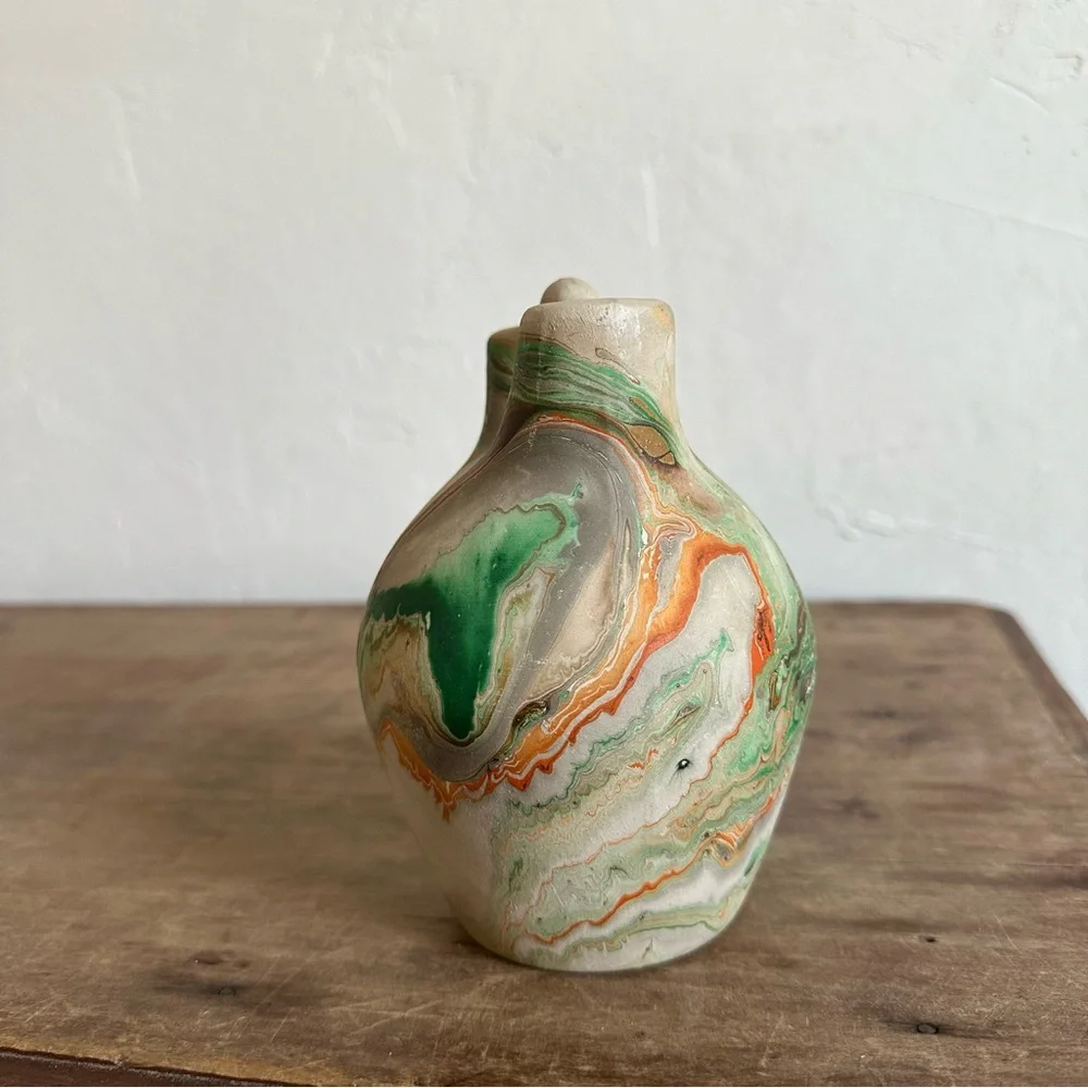 Nemadji vase - Picture 3 of 8